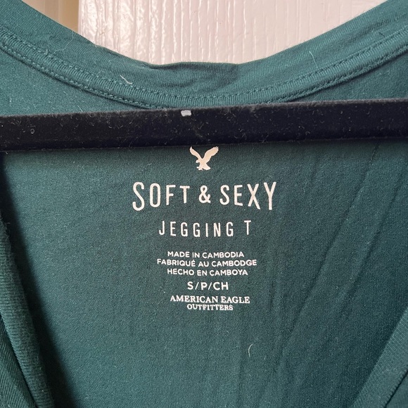 American Eagle Green Soft & Sexy Long Sleeve - Picture 3 of 3